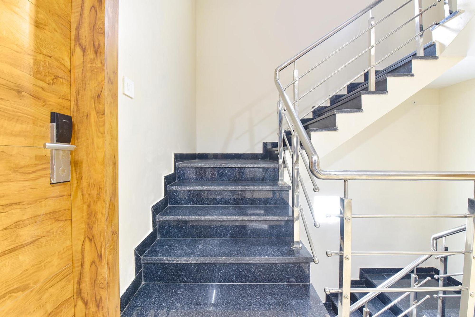 Fabhotel Synergy Stays Indore Eksteriør bilde